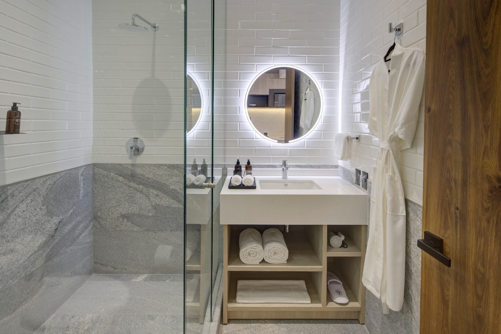 Suite Premium con Cama Doble 2