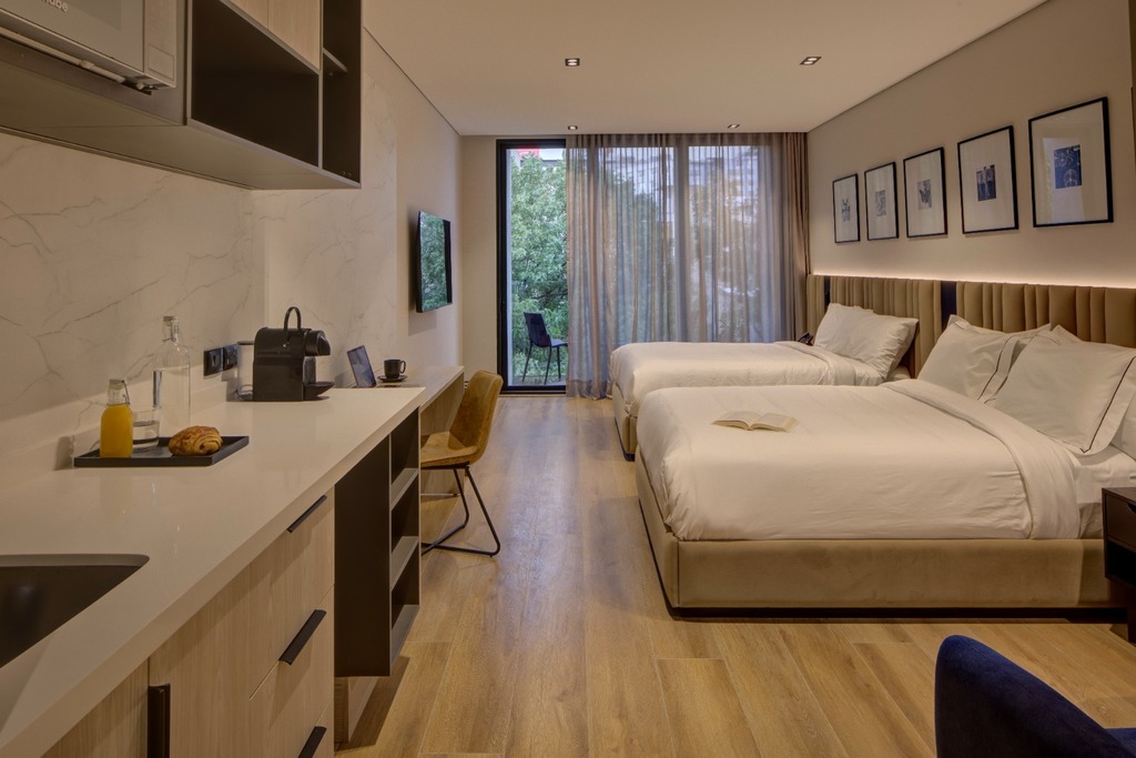 Suite Premium con Cama Doble 6